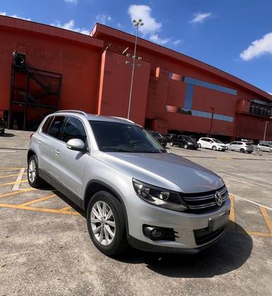 VOLKSWAGEN TIGUAN 2.0 TSI 16V TURBO GASOLINA 4P TIPTRONIC VOLKSWAGEN TIGUAN 2.0 TSI 16V TURBO GASOLINA 4P TIPTRONIC